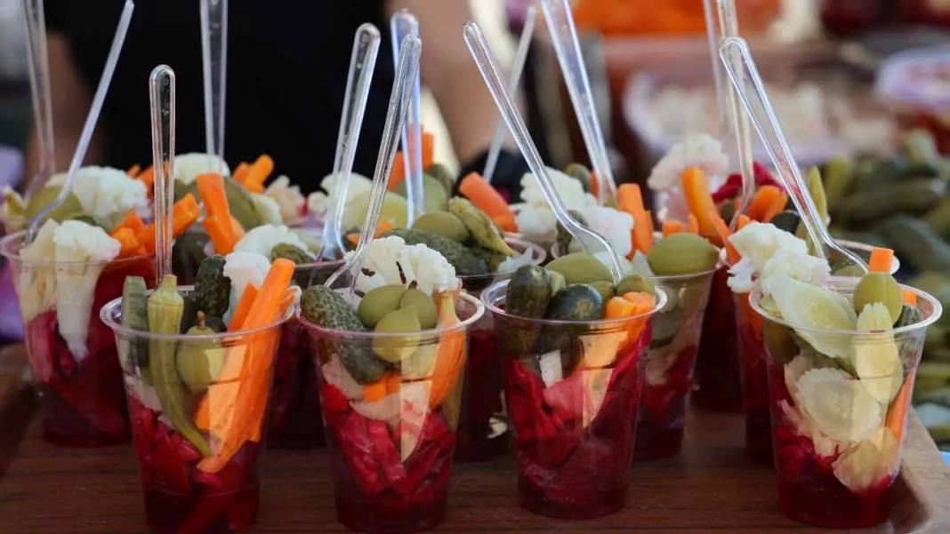 Şırdandan Kebabına: Adana Lezzet Festivali’ne Ziyaretçi Yağdı! 4